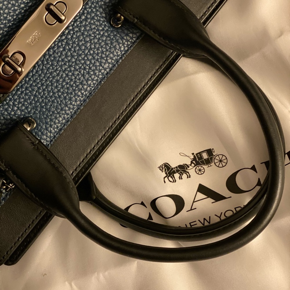 Rare Coach Swagger color block black leather & dark blue suede sides, crossbody - Picture 8 of 13